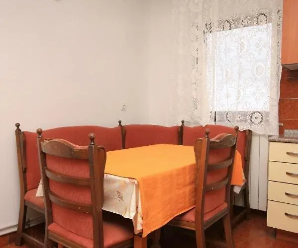 Διαμέρισμα Marine Apps *